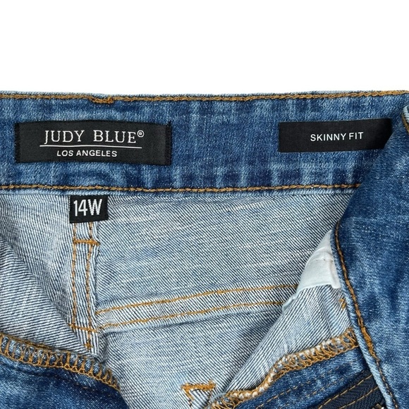 Judy Blue High Rise Skinny Fit Rainbow Embroidered Trim Size 14W - Picture 12 of 15